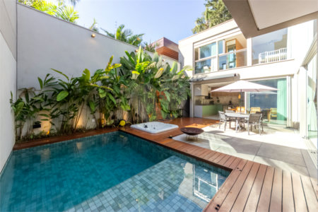 Casa à venda com 3 suítes no condomínio Lazuli, São Paulo - SP