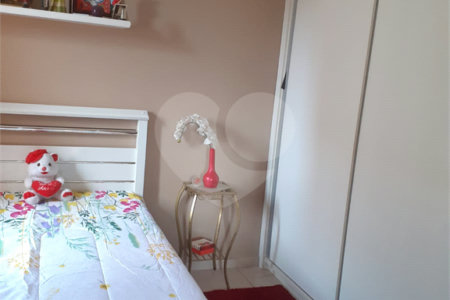 Apartamento à venda com 3 quartos, sendo 1 suíte,  em Vila Mogilar, Mogi das Cruzes, SP