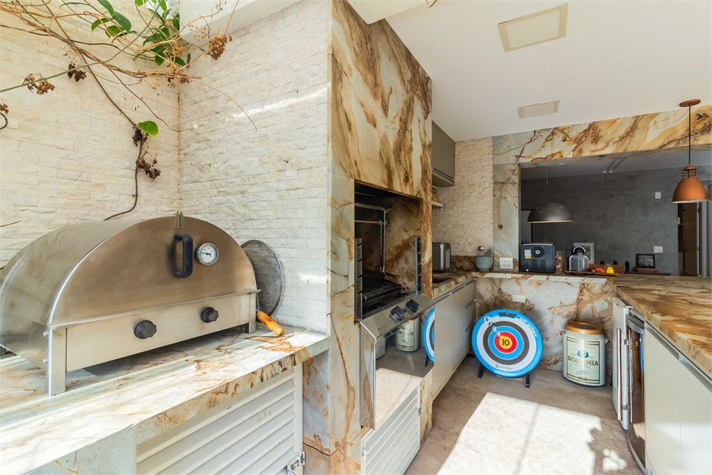 Apartamento à venda com 3 suítes em Vila Cordeiro, São Paulo, SP