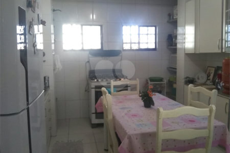 Sobrado à venda com 4 quartos, sendo 1 suíte, em Vila Medeiros, São Paulo, SP