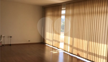 Sobrado à venda com 5 quartos, sendo 1 suíte,  em Santana, São Paulo, SP