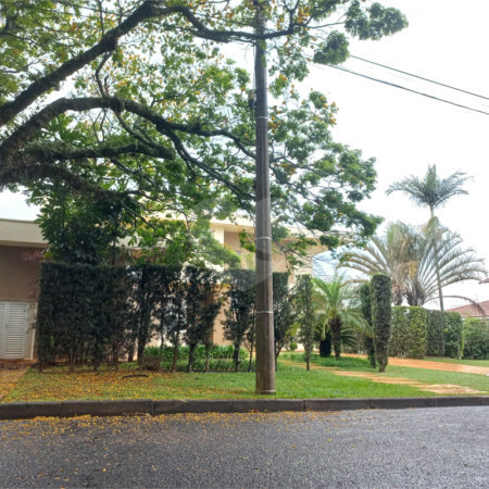 Excelente sobrado a venda no Condomínio Parque Sabará.
