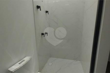 Casa à venda com 3 suítes no condomínio Terras de São Francisco, Sorocaba - SP