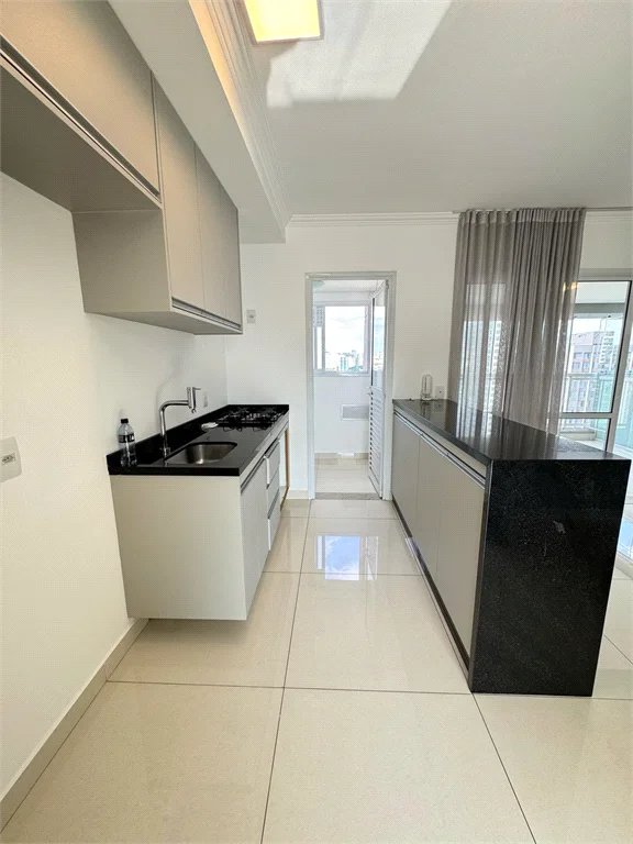 Apartamento à venda com 3 quartos, sendo 1 suíte, em Pinheiros, São Paulo, SP