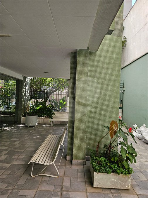 Apartamento à venda com 3 quartos, sendo 1 suíte,  em Itaim Bibi, São Paulo, SP