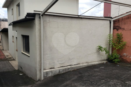 Sobrado à venda ou para alugar com 4 quartos em Brooklin Velho, São Paulo, SP