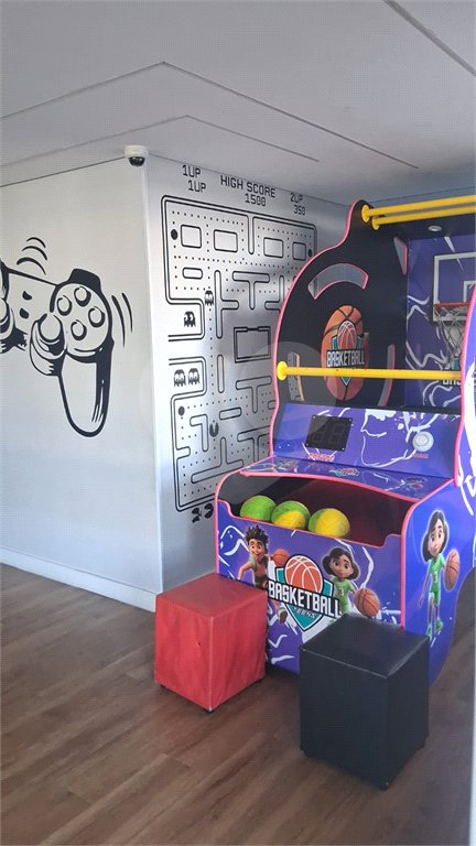 Apartamento à venda com 3 quartos, sendo 1 suíte, em Jardim Tupanci, Barueri, SP