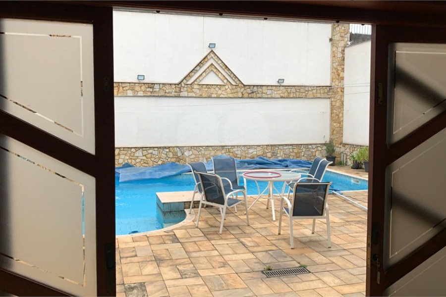 Sobrado à venda com 4 suítes em Vila Lucia, São Paulo, SP
