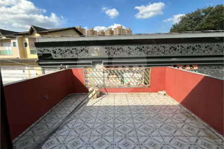 Casa com 125m², 2 dormitórios, 1 vaga, à venda na Vila Harmonia em Guarulhos.