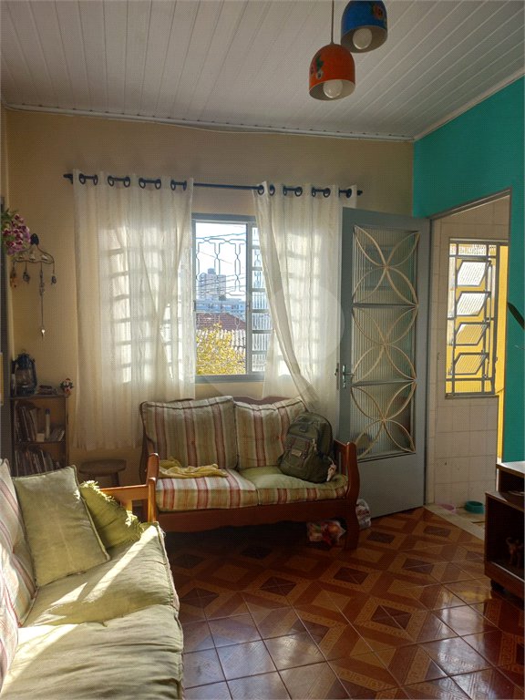 Casa à venda com 3 quartos, sendo 1 suíte, em Vila Nivi, São Paulo, SP