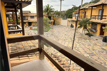 Casa à venda com 3 quartos, sendo 1 suíte, em Ferradurinha, Armação dos Búzios, RJ