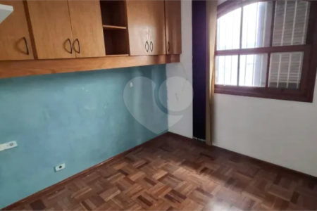 Sobrado à venda com 3 quartos, sendo 1 suíte, em Jardim Bonfiglioli, São Paulo, SP