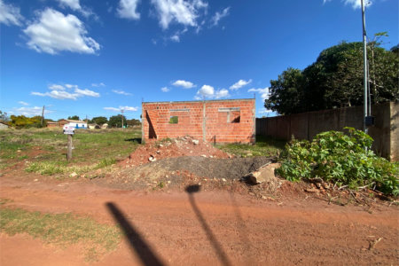 Terreno à venda em Jardim das Paineiras, Ponta Porã, MS