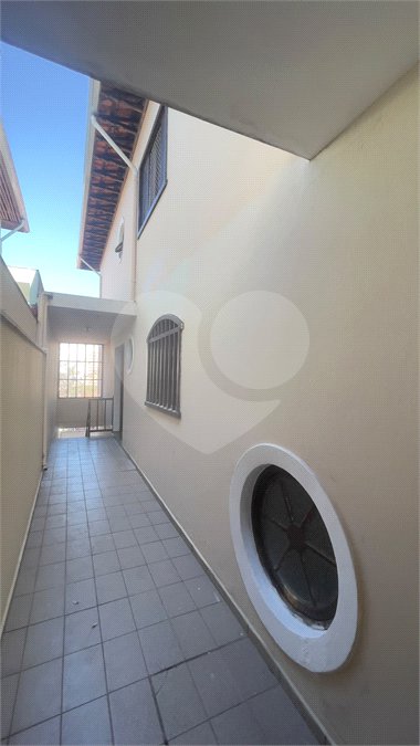 Sobrado à venda com 4 quartos, sendo 1 suíte,  em Jardim Ester Yolanda, São Paulo, SP