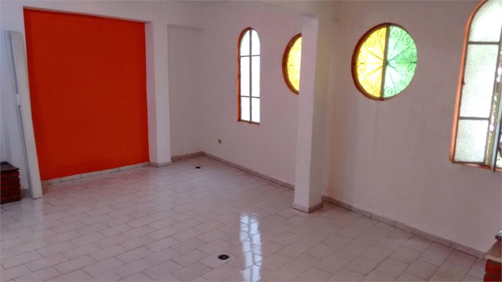 Sobrado à venda com 3 quartos, sendo 1 suíte,  em Jaguaré, São Paulo, SP