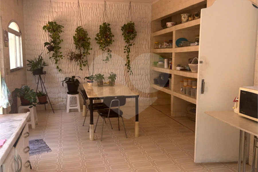 Sobrado à venda com 3 quartos, sendo 2 suítes, em Tremembé, São Paulo, SP