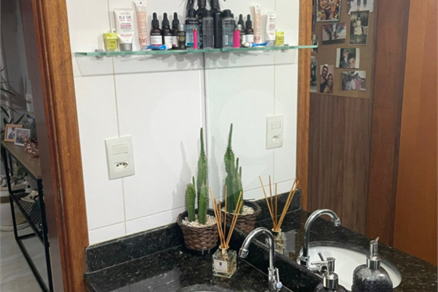 Apartamento à venda com 2 quartos em Horto, São Paulo, SP
