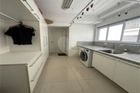 Apartamento à venda com 4 quartos, sendo 3 suítes, em Vila Regente Feijó, São Paulo, SP