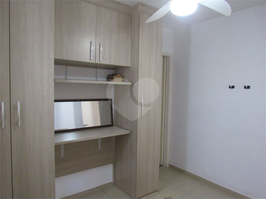 Casa à venda com 2 suítes no condomínio Real Residencial Julia, São Paulo - SP