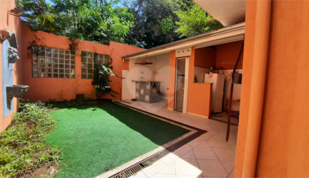 Casa de Vila à venda com 4 quartos, sendo 2 suítes,  em Granja Julieta, São Paulo, SP