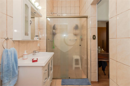 Casa à venda com 4 quartos, sendo 3 suítes, em Vila Pirajussara, São Paulo, SP