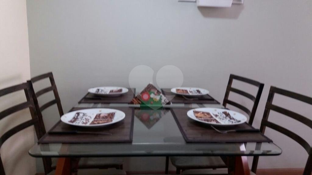 Apartamento à venda com 2 quartos em Vila Erna, São Paulo, SP
