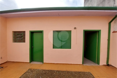 Sobrado à venda com 3 quartos em Vila Gumercindo, São Paulo, SP