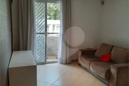 Sobrado à venda com 3 quartos, sendo 1 suíte, em Jardim Ester, São Paulo, SP