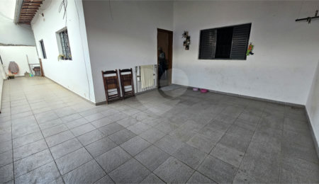 Casa à venda com 2 quartos em Vila Costa e Silva, Indaiatuba, SP