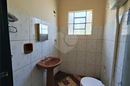 Fazenda para alugar com 3 quartos em Vila Santana, Itapetininga, SP