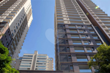 Apartamento à venda com 4 quartos, sendo 3 suítes, em Perdizes, São Paulo, SP