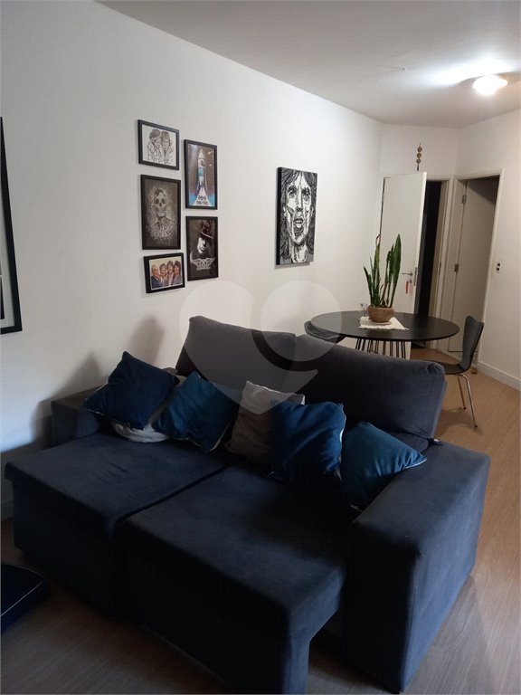 Apartamento à venda com 3 quartos, sendo 1 suíte,  em Vila Olímpia, São Paulo, SP