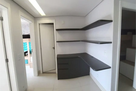 Apartamento à venda com 3 quartos, sendo 1 suíte,  em Jardim Vazani, São Paulo, SP