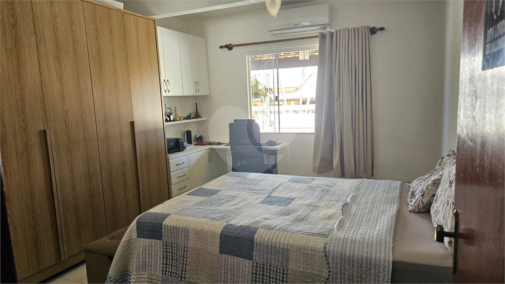 Casa em condomínio à venda com 4 quartos, sendo 1 suíte, em Baleia, São Pedro da Aldeia, RJ