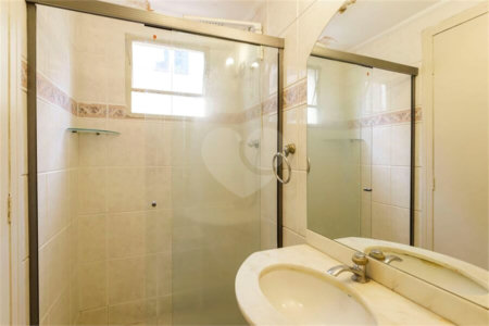 Apartamento à venda com 2 quartos, sendo 1 suíte, em Vila Uberabinha, São Paulo, SP