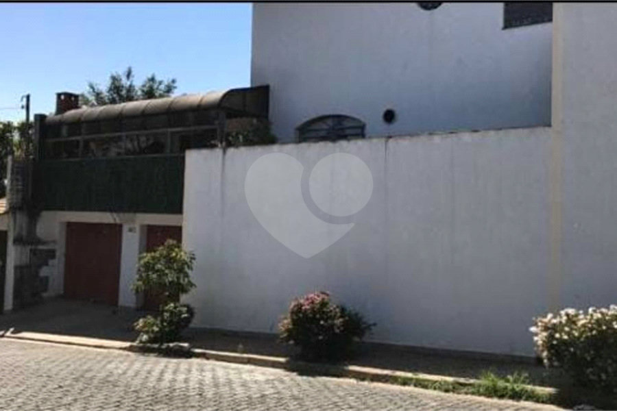 Casa à venda com 4 quartos, sendo 1 suíte, em Vila Galvão, Guarulhos, SP