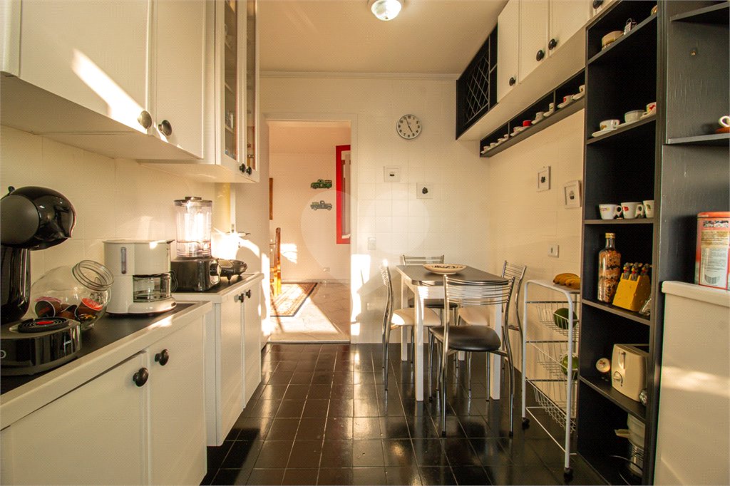 Apartamento à venda com 3 quartos, sendo 1 suíte, em Alto da Boa Vista, São Paulo, SP