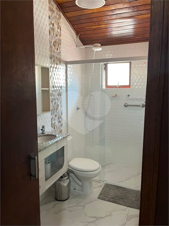 Casa Térrea à venda com 5 quartos, sendo 3 suítes,  em Vila Oliveira, Mogi das Cruzes, SP