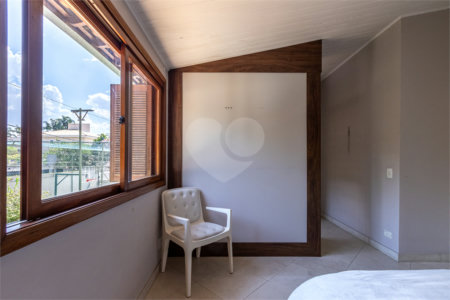 Casa à venda com 4 quartos, sendo 2 suítes,  no condomínio Los Alámos, São Paulo - SP