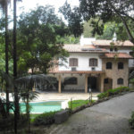 Casa à venda com 8 quartos, sendo 4 suítes, em Parque Alves de Lima, São Paulo, SP