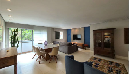 Apartamento à venda com 2 quartos, sendo 1 suíte,  em Vila Andrade, São Paulo, SP