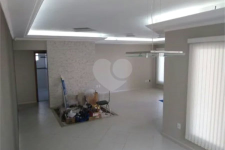 Casa à venda com 3 quartos, sendo 1 suíte, no condomínio Palmeiras Imperiais, Salto - SP