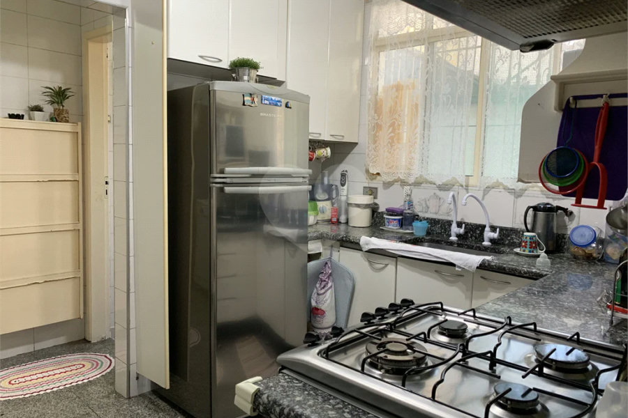 Sobrado com 3 dormitórios, 8 vagas, na Zona Norte de São Paulo