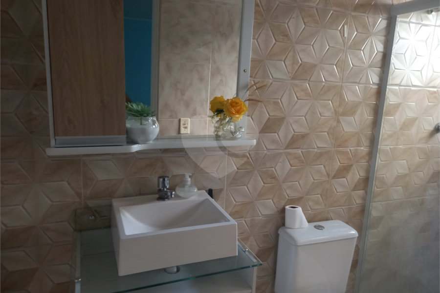 Sobrado à venda com 4 quartos, sendo 1 suíte, em Jardim Peri, São Paulo, SP