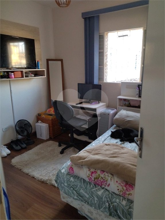 Sobrado à venda com 3 quartos em Artur Alvim, São Paulo, SP
