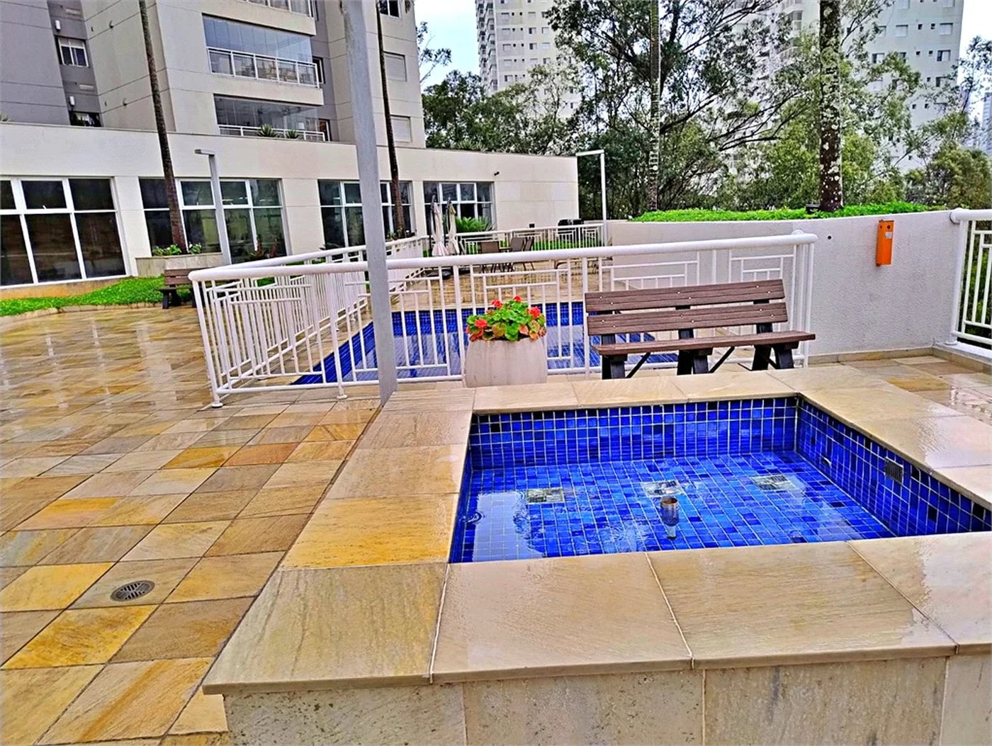 Apartamento à venda com 3 quartos, sendo 2 suítes, em Vila Andrade, São Paulo, SP