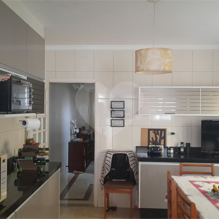 Sobrado à venda com 3 quartos, sendo 1 suíte, em Vila Nivi, São Paulo, SP