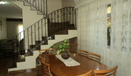 Casa à venda com 3 quartos, sendo 1 suíte,  em Jardim Cláudia, São Paulo, SP