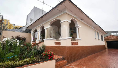 Casa Térrea à venda com 2 quartos, sendo 1 suíte,  em Vila Morse, São Paulo, SP