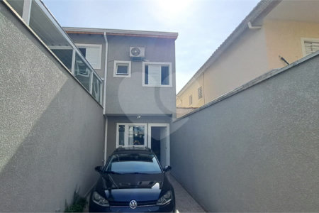 Sobrado à venda com 2 suítes em Vila Polopoli, São Paulo, SP